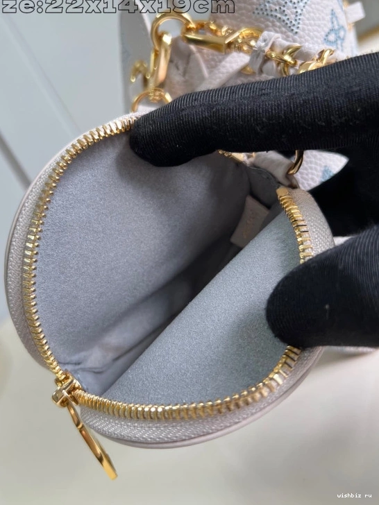 WIS BELLA VUITTON LOUIS 0811